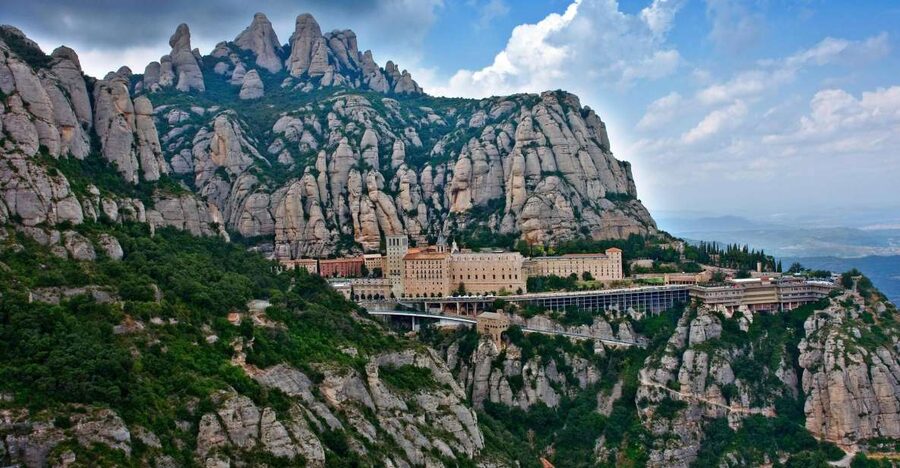 Montserrat: Morning or Afternoon Half-Day Trip with Pickup - Why Montserrat is worth leaving Barcelona for