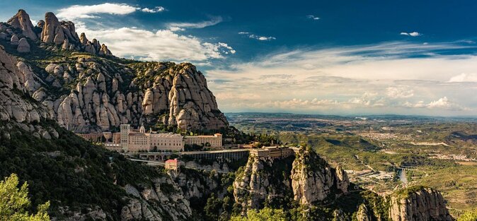 Montserrat Private Guided Tour with Pick up - Why Montserrat makes a strong Barcelona side trip