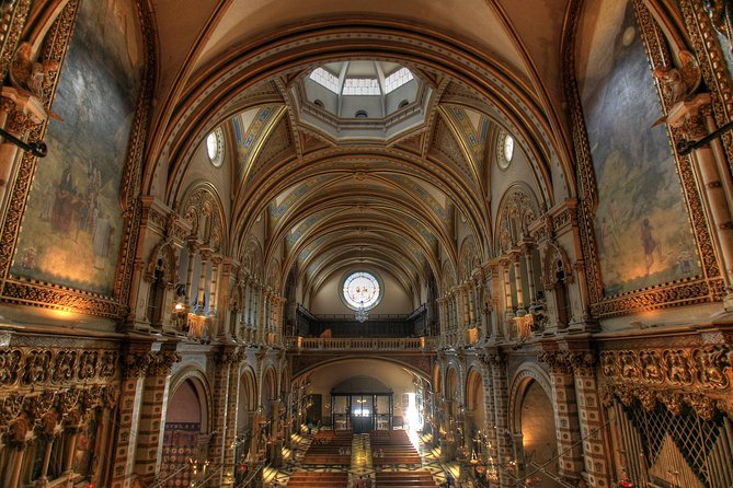Montserrat Private Tour with Hotel pick-up from Barcelona - The art museum and other possible extras