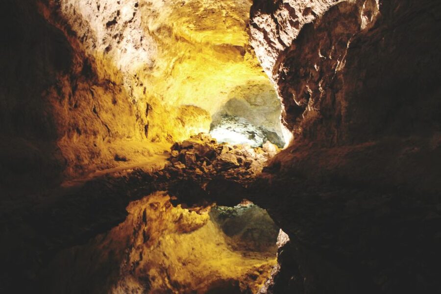 North Lanzarote: Cave, Jameos del Agua, and Viewpoint - Key points at a glance