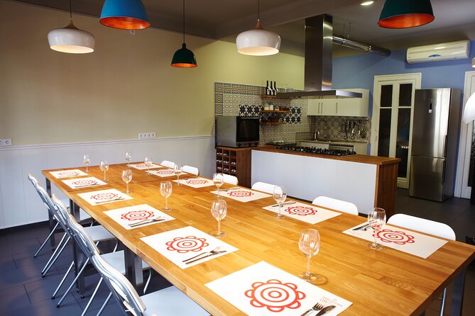 Paella Class & Bottomless Wine: Las Ramblas Views - The Rioja wine changes the value calculation