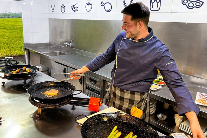 Paella Cooking Class, Wine Tasting & Central Market in Valencia - The strongest teaching comes from the practical tips