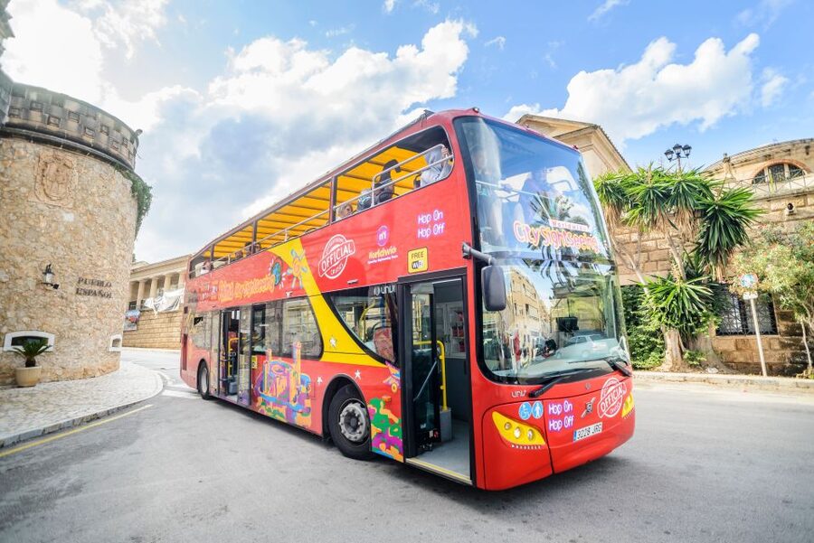 Palma de Mallorca: City Sightseeing Hop-On Hop-Off Bus Tour - What the included attractions add