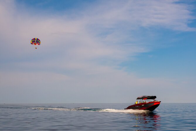 Parasailing Tour en Barcelona - Seeing Barcelona from 150 meters