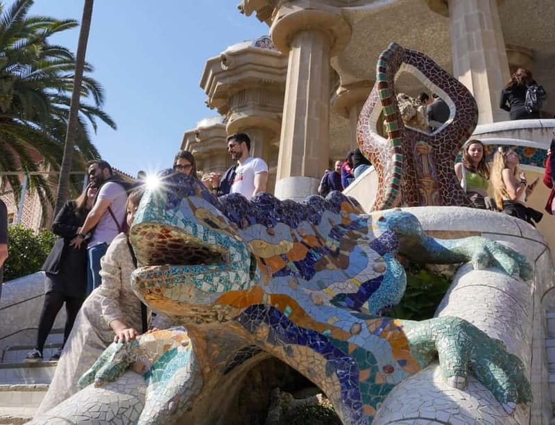 Park Güell: Guided Tour with Optional Gaudí Experience Entry - Key points to know before booking