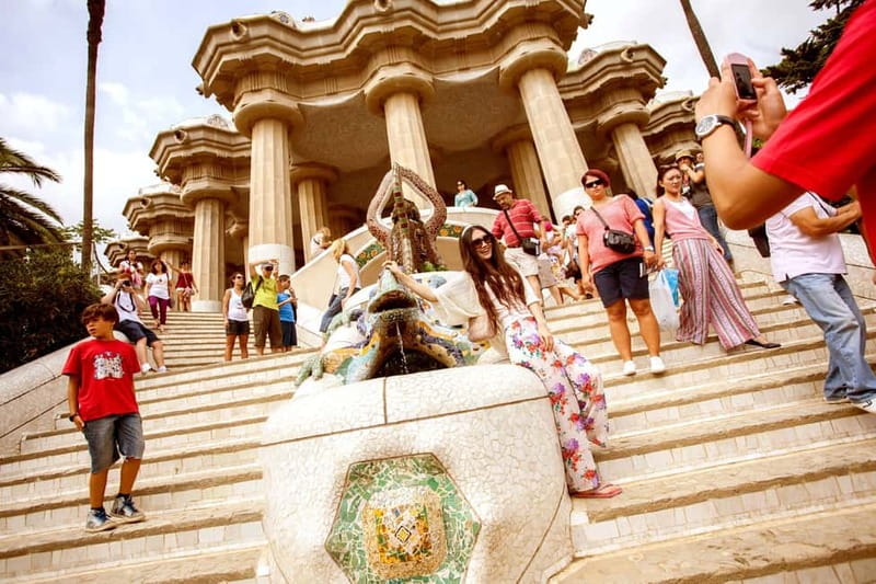 Park Güell: Guided Tour with Optional Gaudí Experience Entry - Why Park Güell works better with a guide