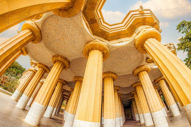 Park Güell Skip-the-Line Guided Tour Barcelona - Crowds, timing, and guide quality