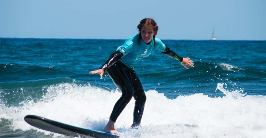 Playa del Inglés surf lessons - Starting at the Maspalomas lighthouse