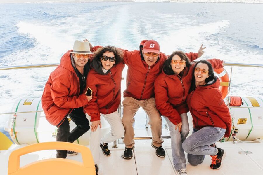 Puerto del Carmen: Dolphin-Watching Speedboat Tour with Swim - Who should book this Puerto del Carmen boat tour?