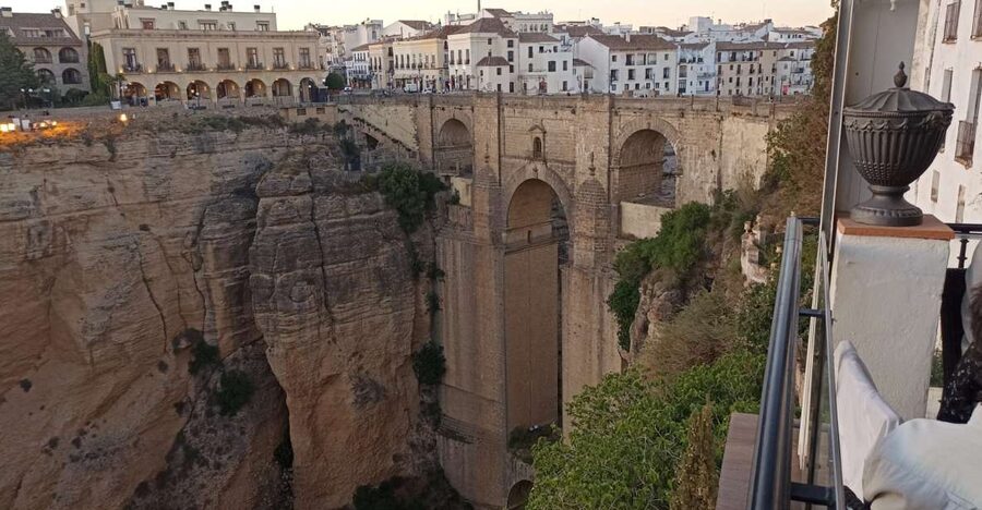 Ronda: Guided Walking Tour with English or Spanish Guide - Starting at Plaza de la Merced