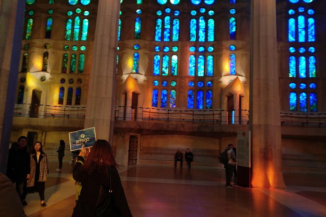 Sagrada Familia English Guided Tour & Optional Tower Access - Is the $53.16 price good value?
