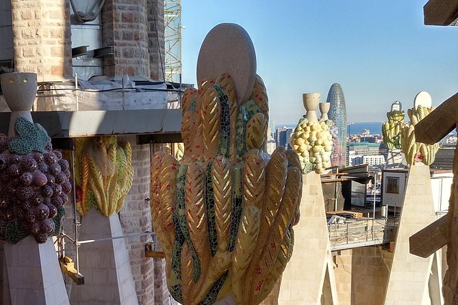 Sagrada Familia Guided Tour with Towers Access - Practical details that can make or break the visit
