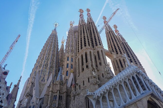 Sagrada Familia & Park Guell Guided Tour with Skip The Line - Optional tower access, with a real physical catch