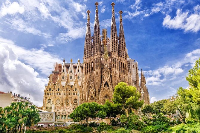 Sagrada Familia: Small Group Tour, hotel pick-up with Fast-Track - The included Sagrada Familia visit