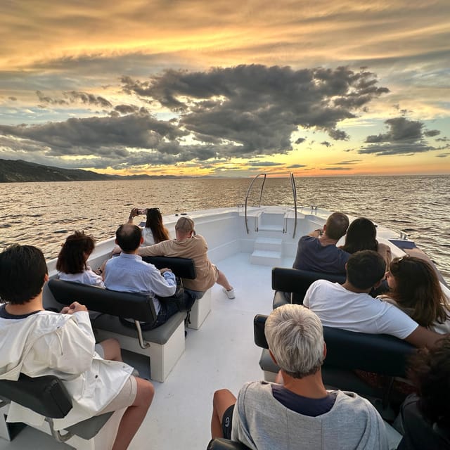 San Sebastian: 2 Bays Evening or Sunset Boat Tour with Cava - Why seeing San Sebastián from the water matters