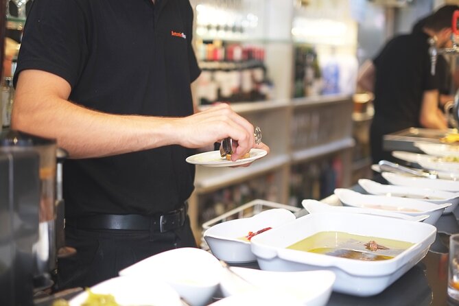 San Sebastian Evening Pintxo Tour with Wine - Who should book this pintxo tour?