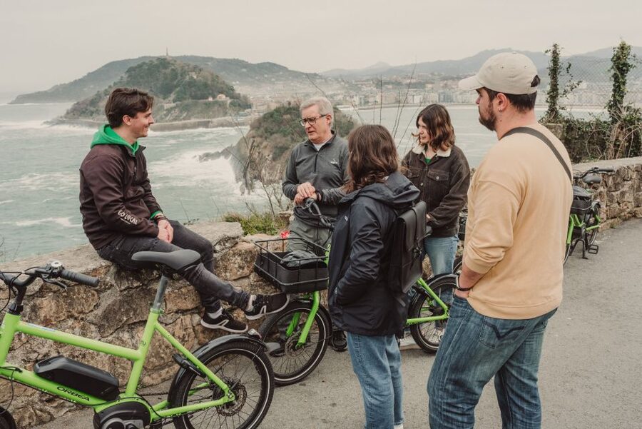 San Sebastian: Guided E-Bike Tour - Miramar Palace and the climb toward Mount Igueldo