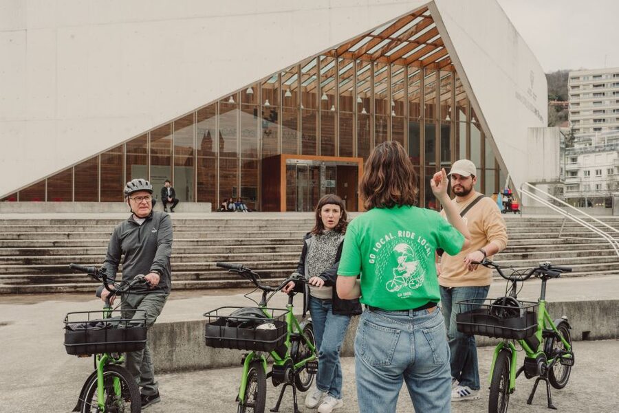 San Sebastian: Guided E-Bike Tour - Egia, the river, and Gros complete the loop