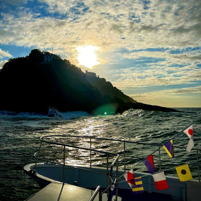 San Sebastian: Sustainable Catamaran Cruise with Audio Guide - Peine del Viento from the sea