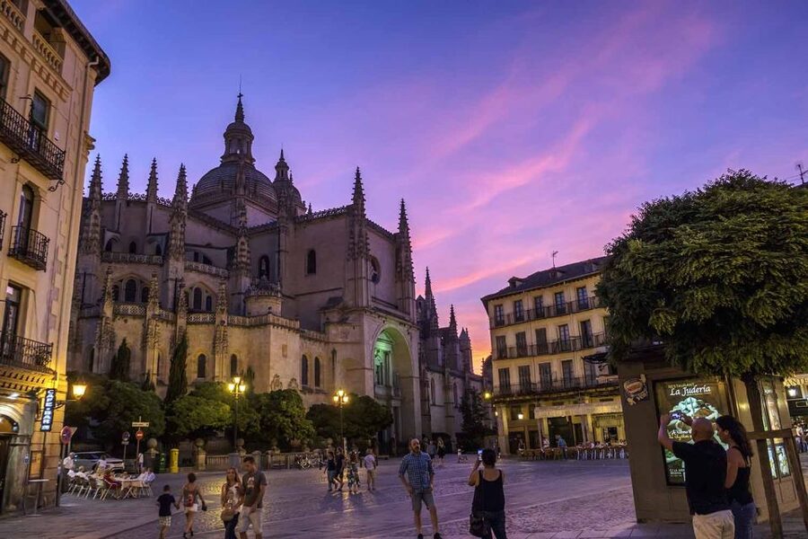 Segovia Cathedral Entrance Ticket - Why Segovia Cathedral deserves an hour