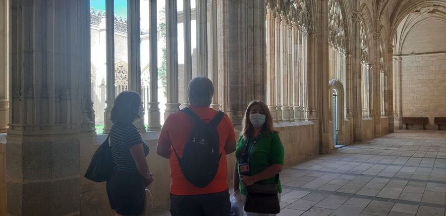 Segovia: Guided Walking Tour with Cathedral & Alcázar Entry - Finishing at the Alcázar of Segovia