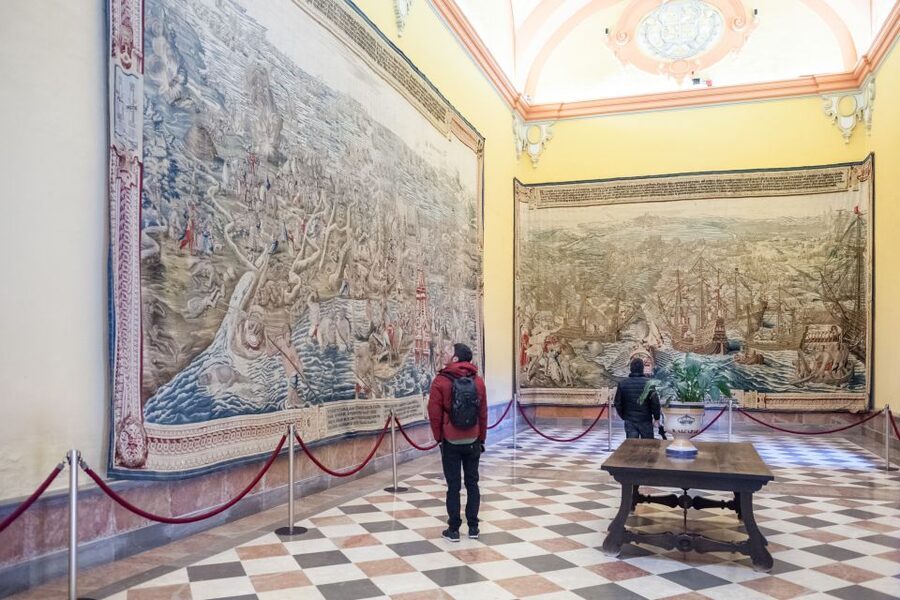 Seville: Alcazar Guided Tour with Entrance - Who will enjoy this Alcazar tour most?
