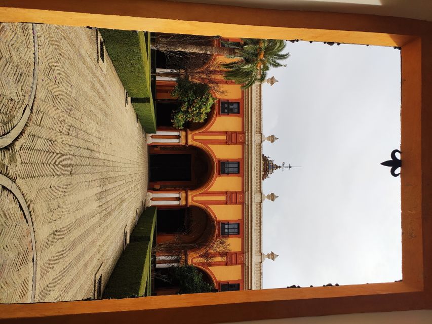 Seville: Alcázar Tour with Tickets Included - Entering with a skip-the-line ticket