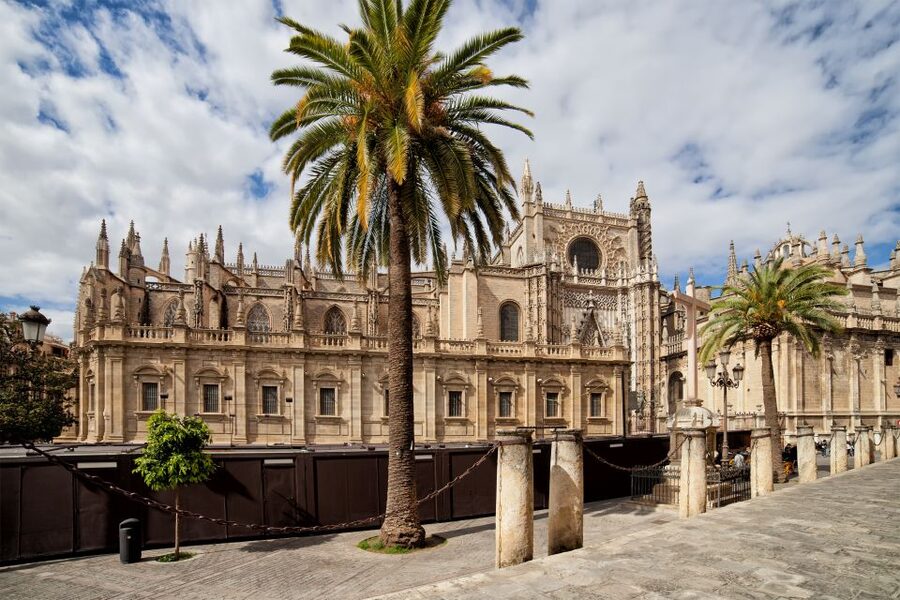 Seville: City Sightseeing Hop-On Hop-Off Bus Tour - The audio guide and what you hear on board