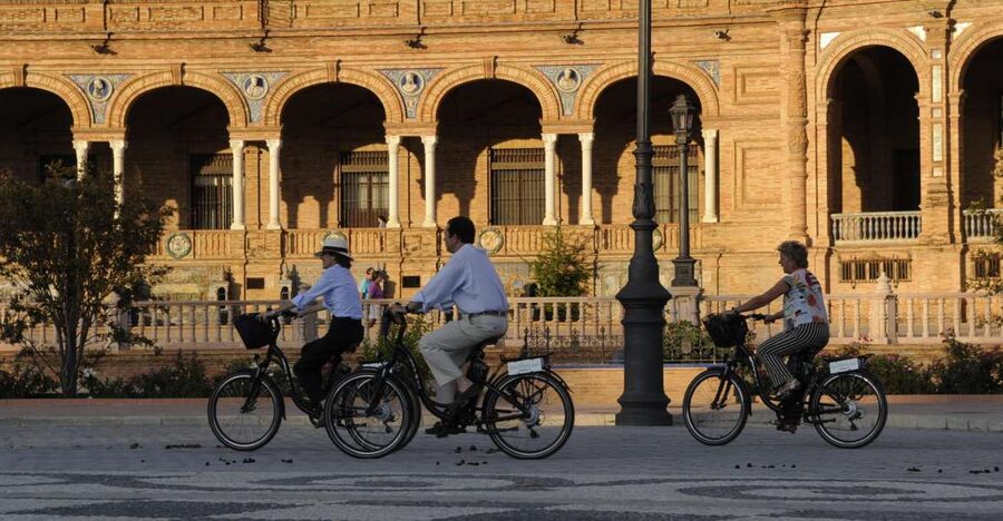 Seville: Electric Bike Tour in Small Group - Why an e-bike is a smart way to see Seville