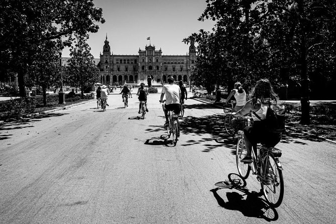 Seville Highlights Bike Tour (English) - Plaza de España and María Luisa Park