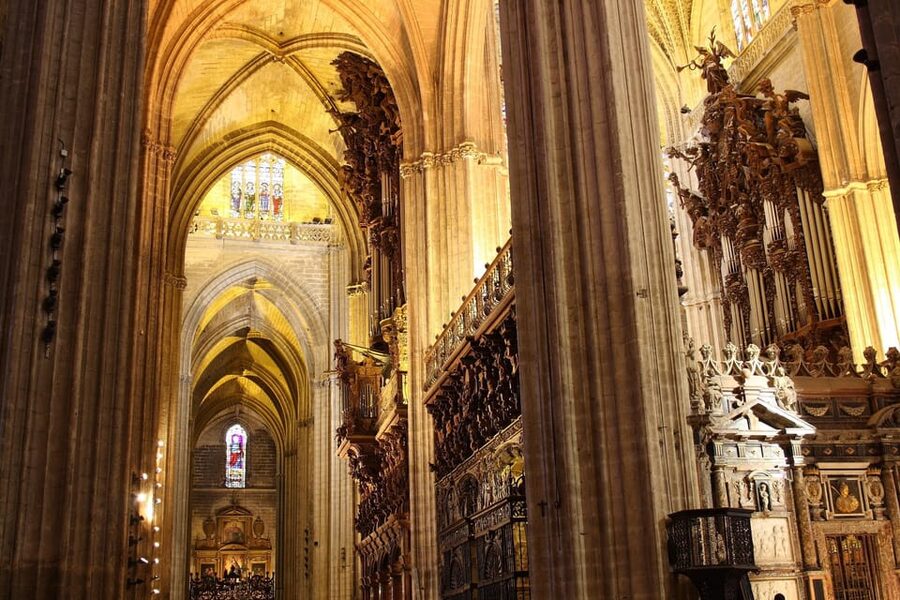 Seville: Priority Access Cathedral & Giralda Tour - Key points to know before booking