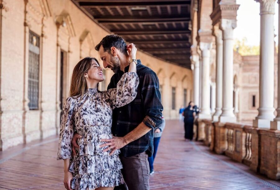 Seville: Professional Photoshoot at Plaza de España - Who will get the most from this experience