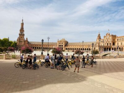 Relaxing City Bike Tour with a Tour Guide