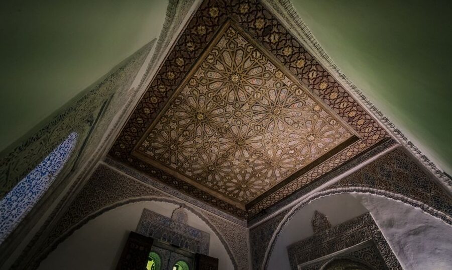 Seville: Royal Alcázar Skip-the-Line Tour by Local Experts - Meeting at the Archivo de Indias