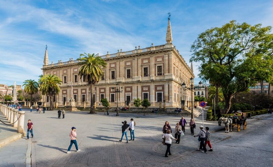 Seville: Small-Group City Highlights Walking Tour - Plaza de España: A Strong Finish