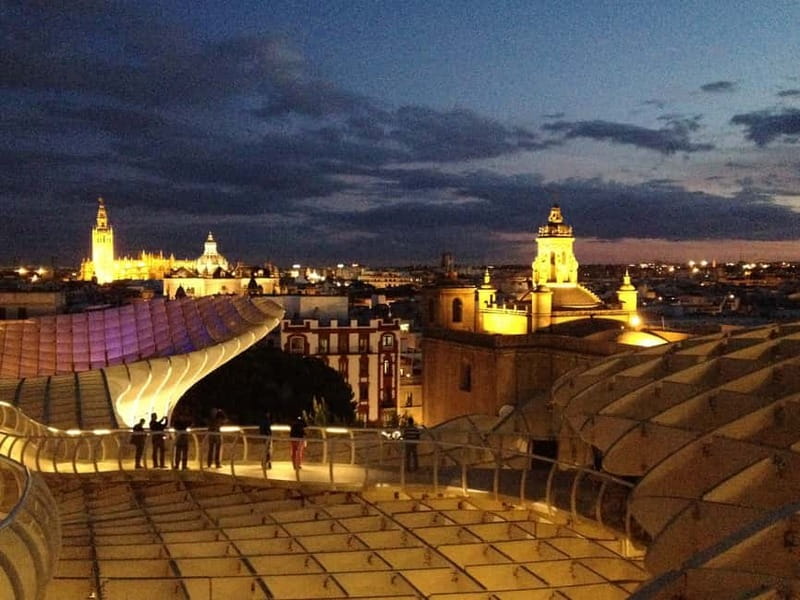 Seville: Sunset Roof Top Walking Tour - The Cathedral and Giralda from above