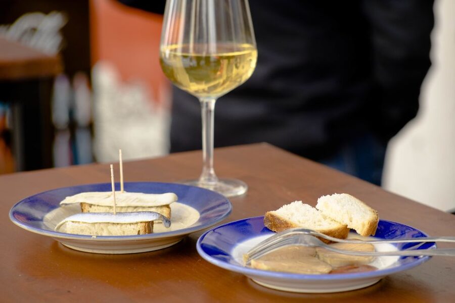 Seville: Tapas Crawl - Stop one: starting with wine and tapas