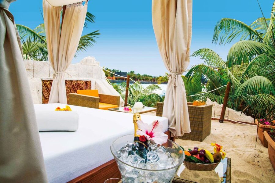 Siam Park Entry Tickets - Food, towels, lockers, and practical costs