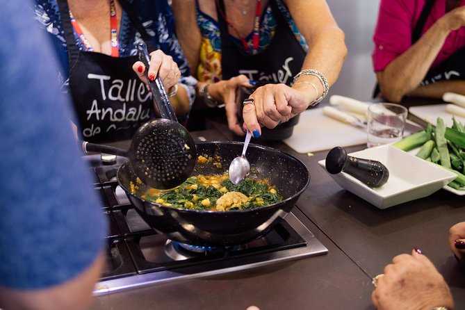 Spanish Cooking Class and Dinner in Seville - The first lesson: sofrito and Spanish kitchen basics