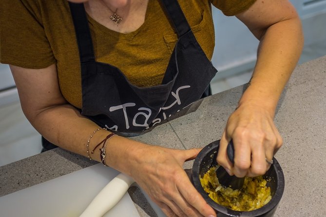 Spanish Cooking Class & Triana Market Tour in Sevilla - Starting at Triana Market at 10:30 a.m.