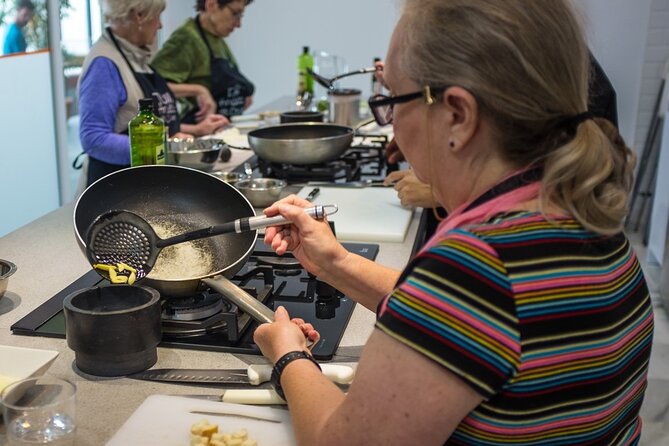 Spanish Cooking Class & Triana Market Tour in Sevilla - Dietary requests and menu flexibility