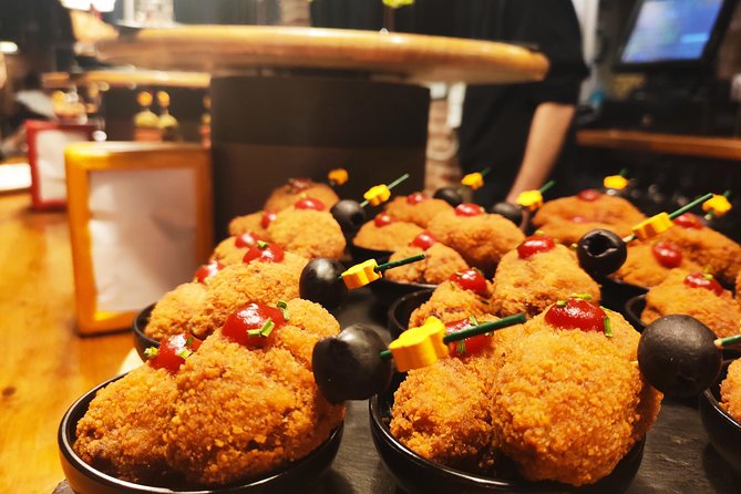 Spanish Wine and Tapas Tour in a Local Neighborhood in Barcelona - The guide makes or breaks the evening