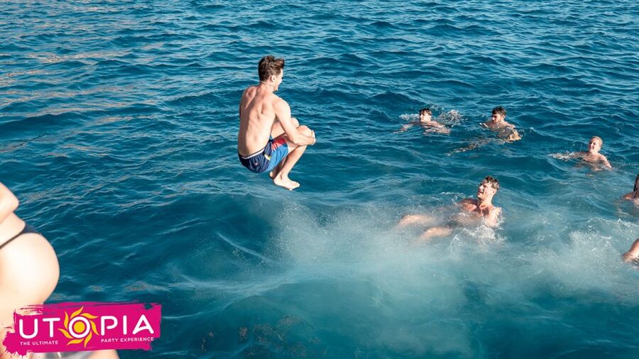 Tenerife: Boat Party with Open Bar and DJs - What to bring and how to prepare