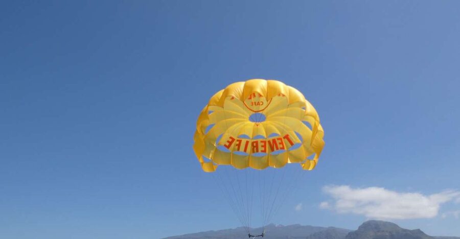 Tenerife Costa Adeje Parasailing - What the crew does well