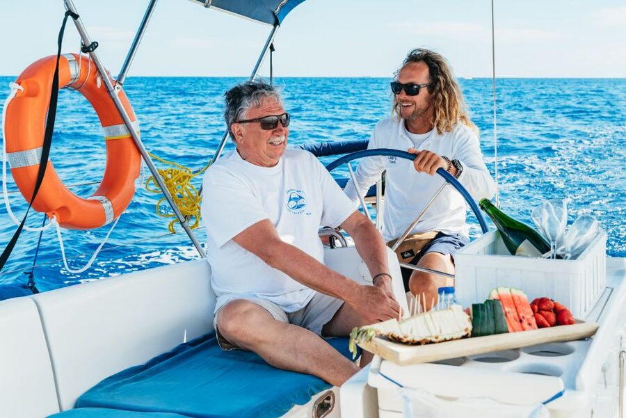 Tenerife: Whale & Dolphin Watching with Drinks and Snacks - Who will get the most from this cruise?