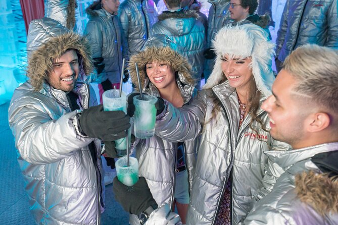 The Ice Bar Experience at Icebarcelona - Choosing your drink and using the ice glass