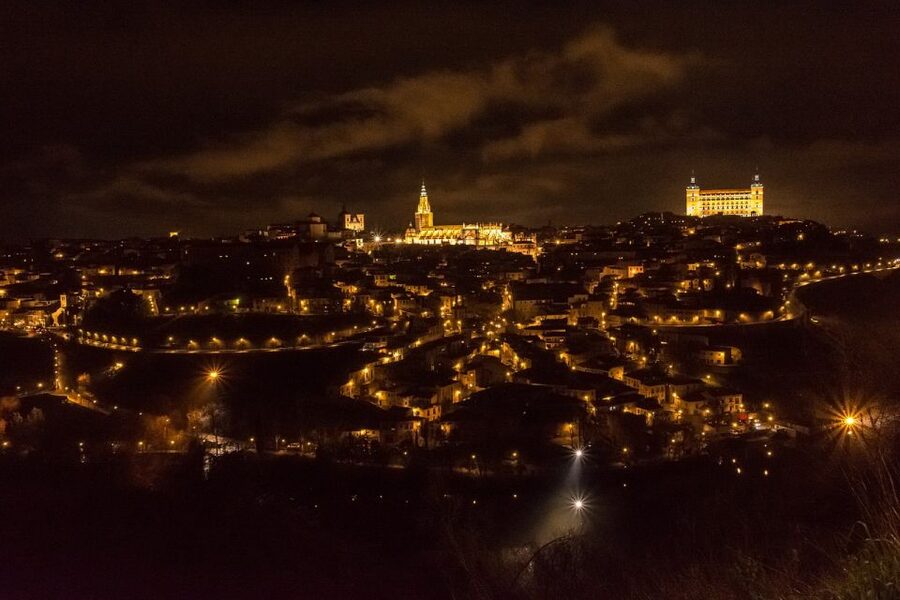Toledo: Una Mágica noche Toledana - Knights, ladies, and stories of tragic love