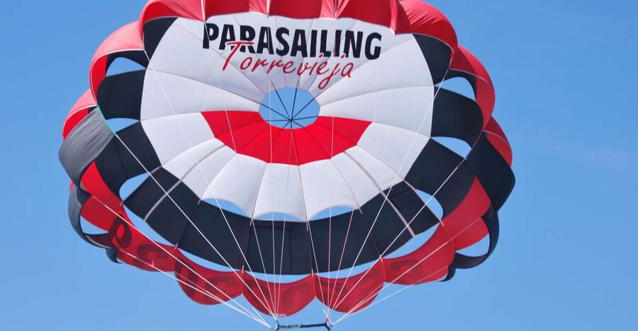 Torrevieja: parasailing experience - What the 120-metre flight feels like