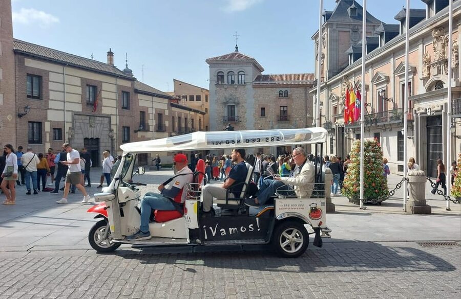 Tour Madrid: Secrets in a Electric Tuk Tuk - Starting near the Ritz and Madrid’s stock exchange