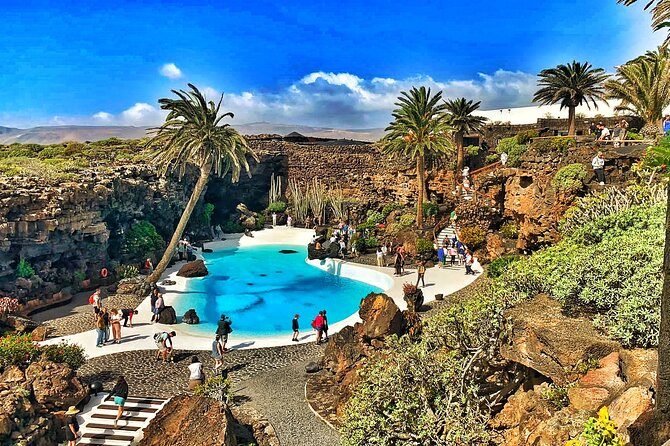 Tour to Timanfaya, Jameos del Agua, Cueva de los Verdes and viewpoint from the cliff - Guinate and Haría show Lanzarote’s greener north